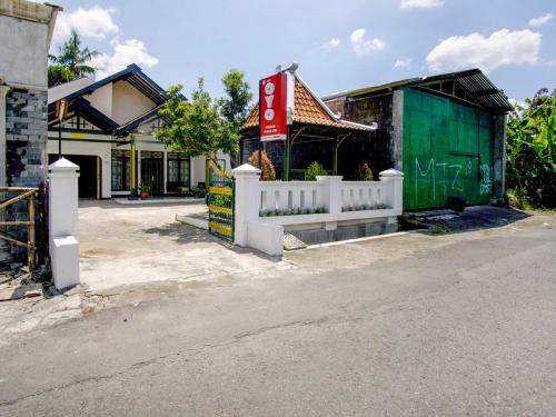 Hotel Oyo 3301 Pondok Eyang Obi