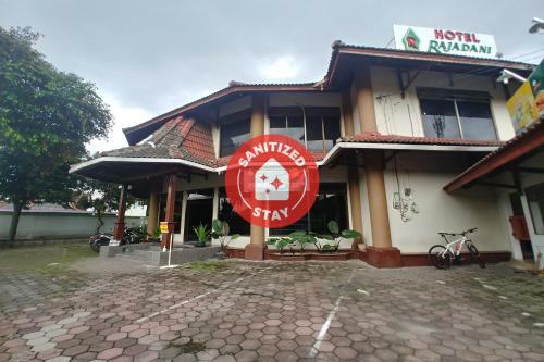 Oyo 90283 Hotel Rajadani Ackni