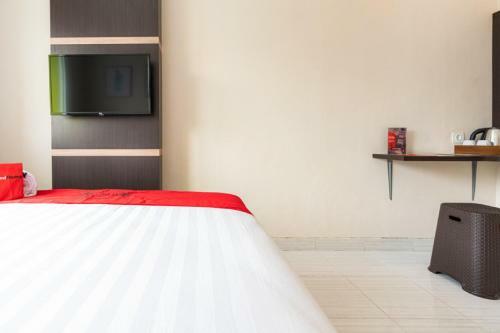 Hostal Reddoorz Plus @ Panakkukang Makassar