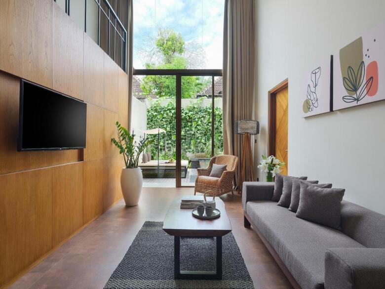 Hotel Kayumas Seminyak Resort
