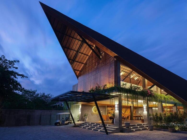 Hotel Kayumas Seminyak Resort