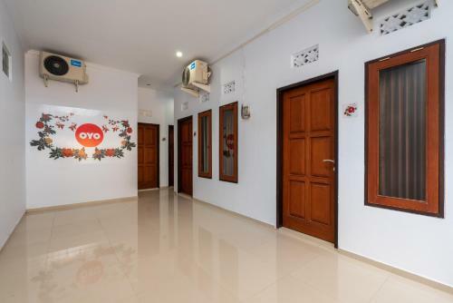 Hotel Oyo 672 Bali Radiance Canggu