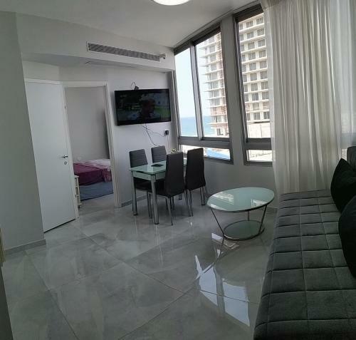 Apart Hotel Tlv/bat Yam Beach Front 834