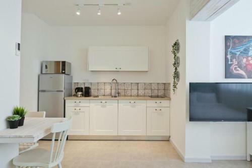 Sun Bay Studio Apartments