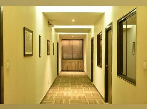 Ash Luxury Hotel With View Of Taj Mahal