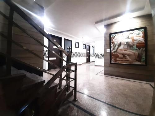 Hotel R. G Palace (Ram Ganga Palace)