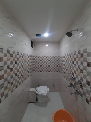 Hotel R. G Palace (Ram Ganga Palace)