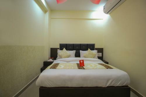 Oyo 8814 Hotel Cg Plaza