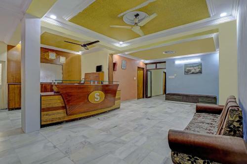 Spot On 73377 Hotel Sarovar Inn