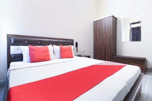 Hotel Oyo 69706 Royal King