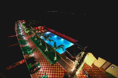 Hotel Grand Vatika Resort