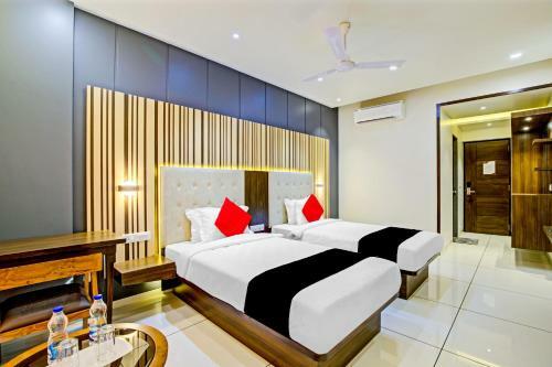 Capital O 78366 Hotel Relax Inn