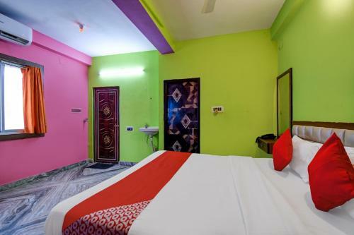 Oyo 74265 Hotel Diamond Palace