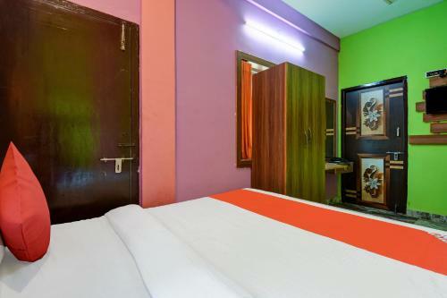 Oyo 74265 Hotel Diamond Palace