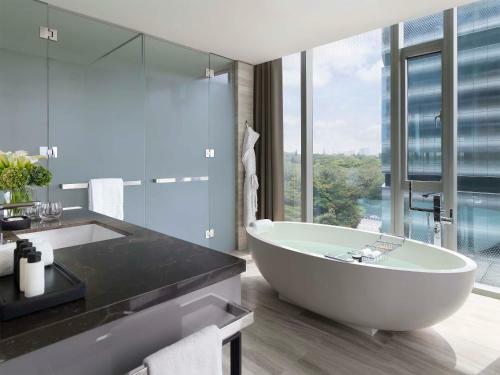 Four Seasons Hotel Bengaluru At Embassy One