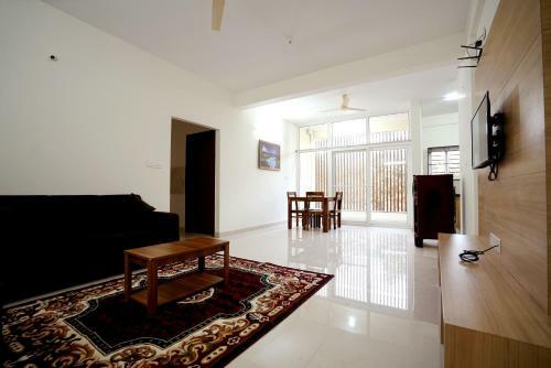 Castle Jp Service Apartments