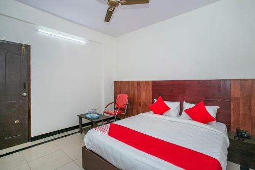 Hotel Oyo 26817 Gks Residency