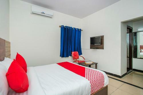 Hotel Oyo 26817 Gks Residency