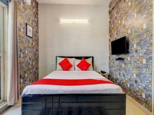 Hotel Oyo 74308 Kings Suites