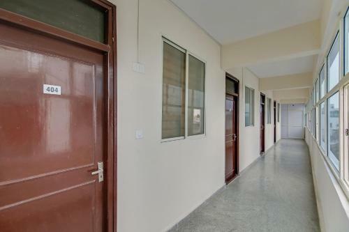 Hotel Oyo 29620 New Champion Residency