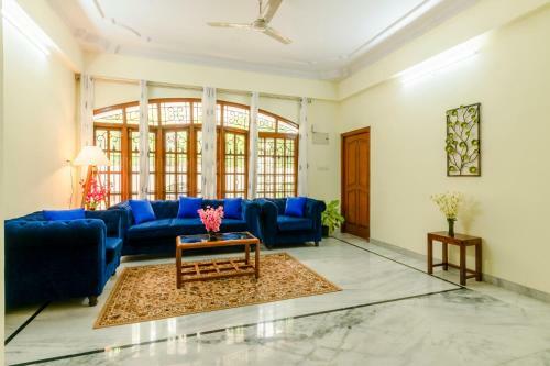 Hostal The White Villa Boutique Stay