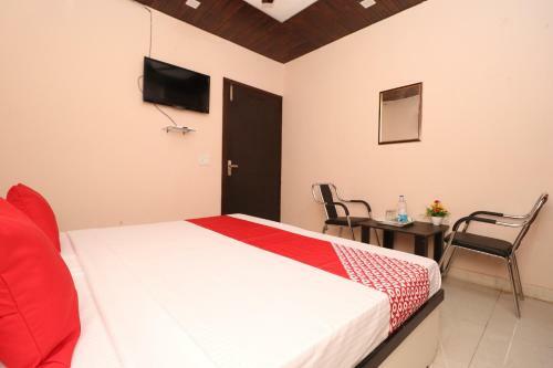 Hotel Oyo 28338 New Life