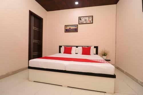 Hotel Oyo 28338 New Life