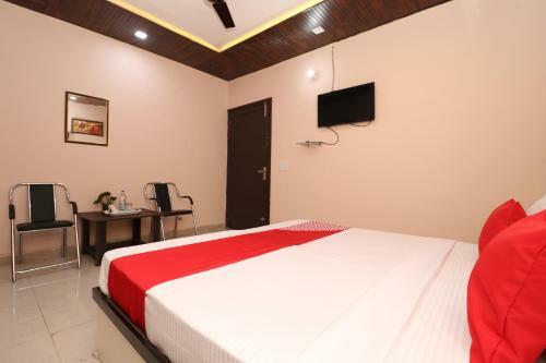 Hotel Oyo 28338 New Life