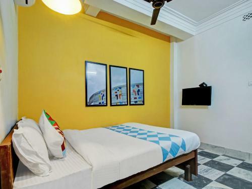Hotel Oyo Flagship 47211 Comfortable Stay Behala
