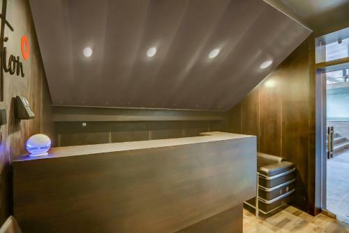 Hotel Collection O 45853 Sr Inn Awas Vikas