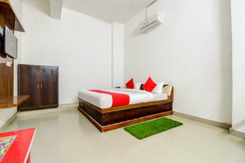 Oyo 68974 Hotel Pratap Plaza