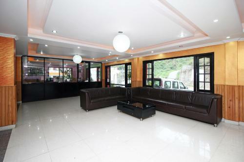 Oyo 4109 Hotel Traveller Inn