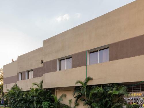 Hotel Oyo 64827 Marve Residency