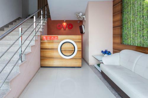 Hotel Oyo 64827 Marve Residency