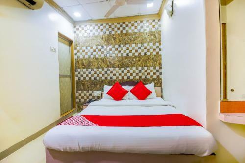 Oyo 74855 Hotel Nirmal Inn