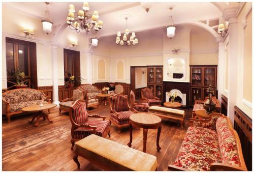 Hotel Pinetree Mall Road - Darjeeling