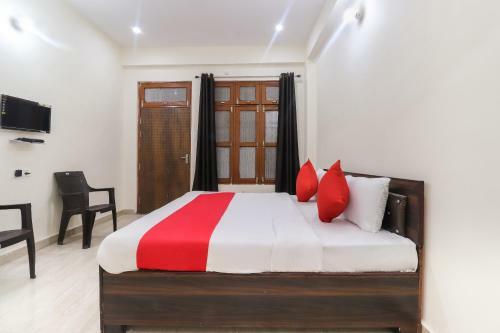 Oyo 46253 A R Hotel