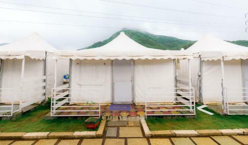Hotel 1 India Resorts