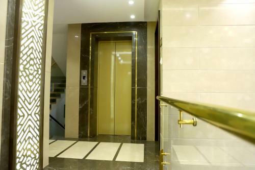 Hotel Grand Girdhar