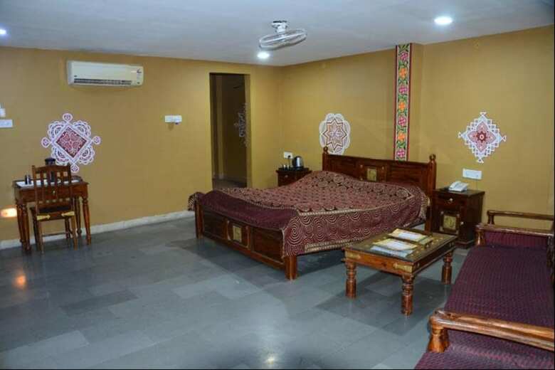 Hotel Nakhrali Dhani Village Resort
