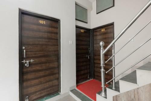 Hotel Oyo 36501 Royal Palace