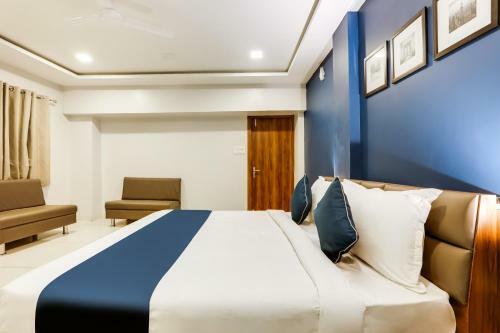 Hotel Silverkey Executive Stays 60501 Babul Nagar