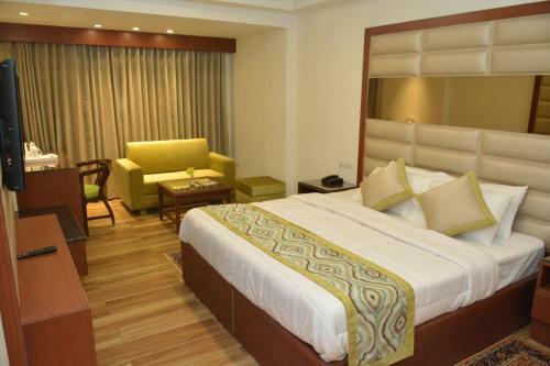Hotel Cardinal Ambica