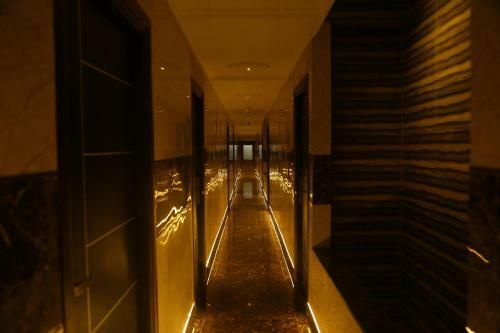 Al Noor Palace Business Class Hotel