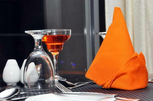 Airport Hotel Edge Home Stay