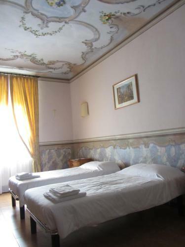 Hostal Villa Lomellini