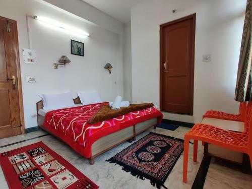 Hotel Holiday Home, Palampur