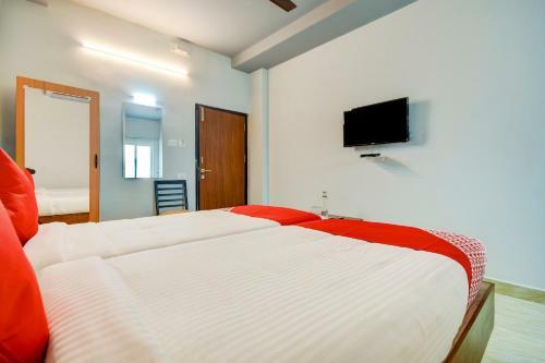 Hotel Oyo Flagship 43289 Srikrishnan Residency Raja Mill Rd