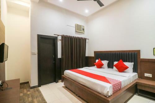 Oyo 49034 Hotel Grand Resort