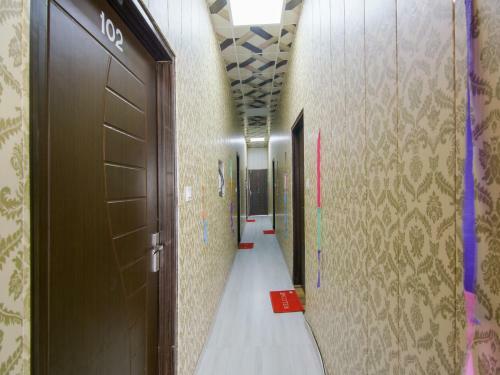 Oyo 75164 Hotel V3 Star